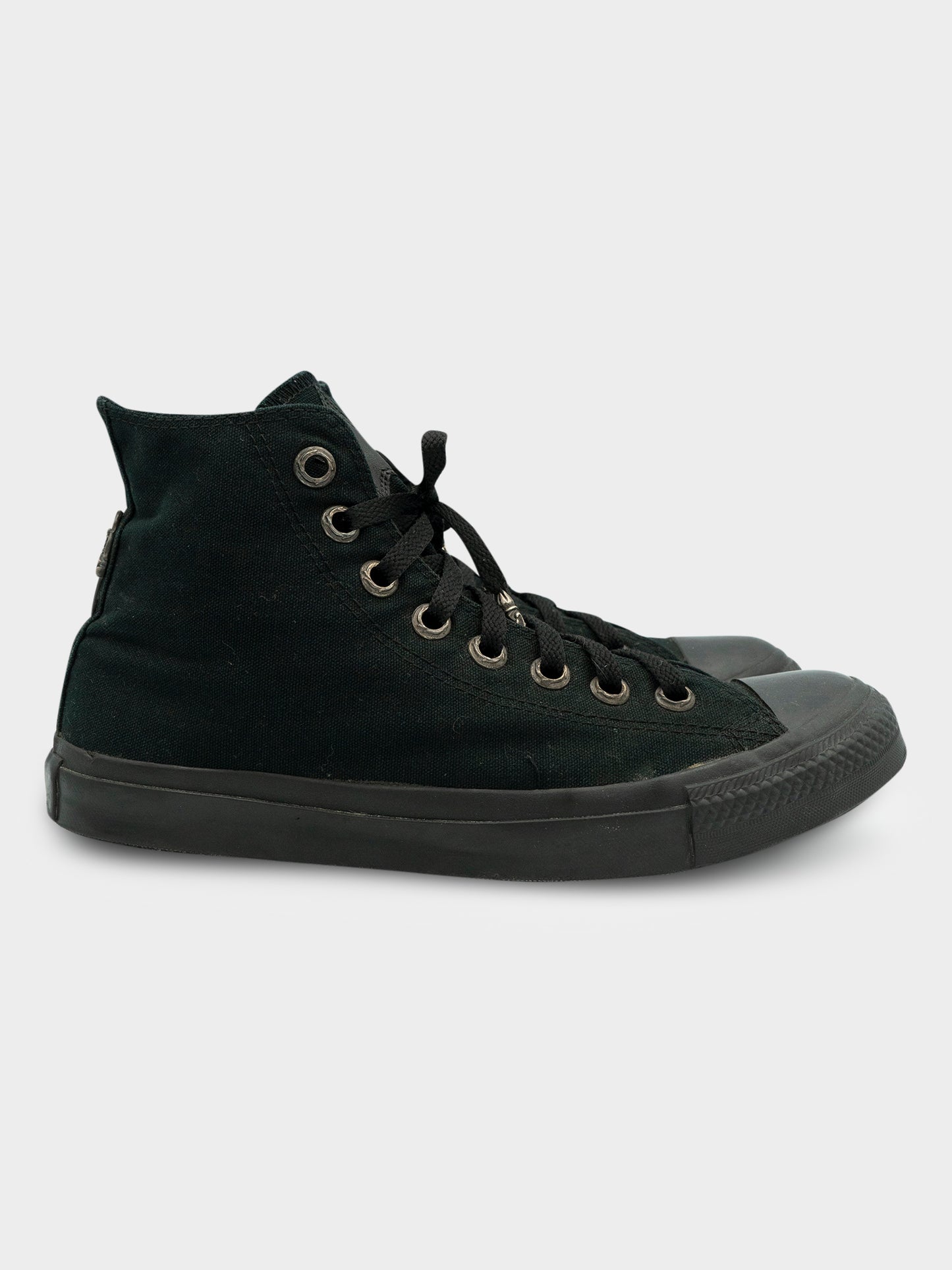 Triple Black Converse