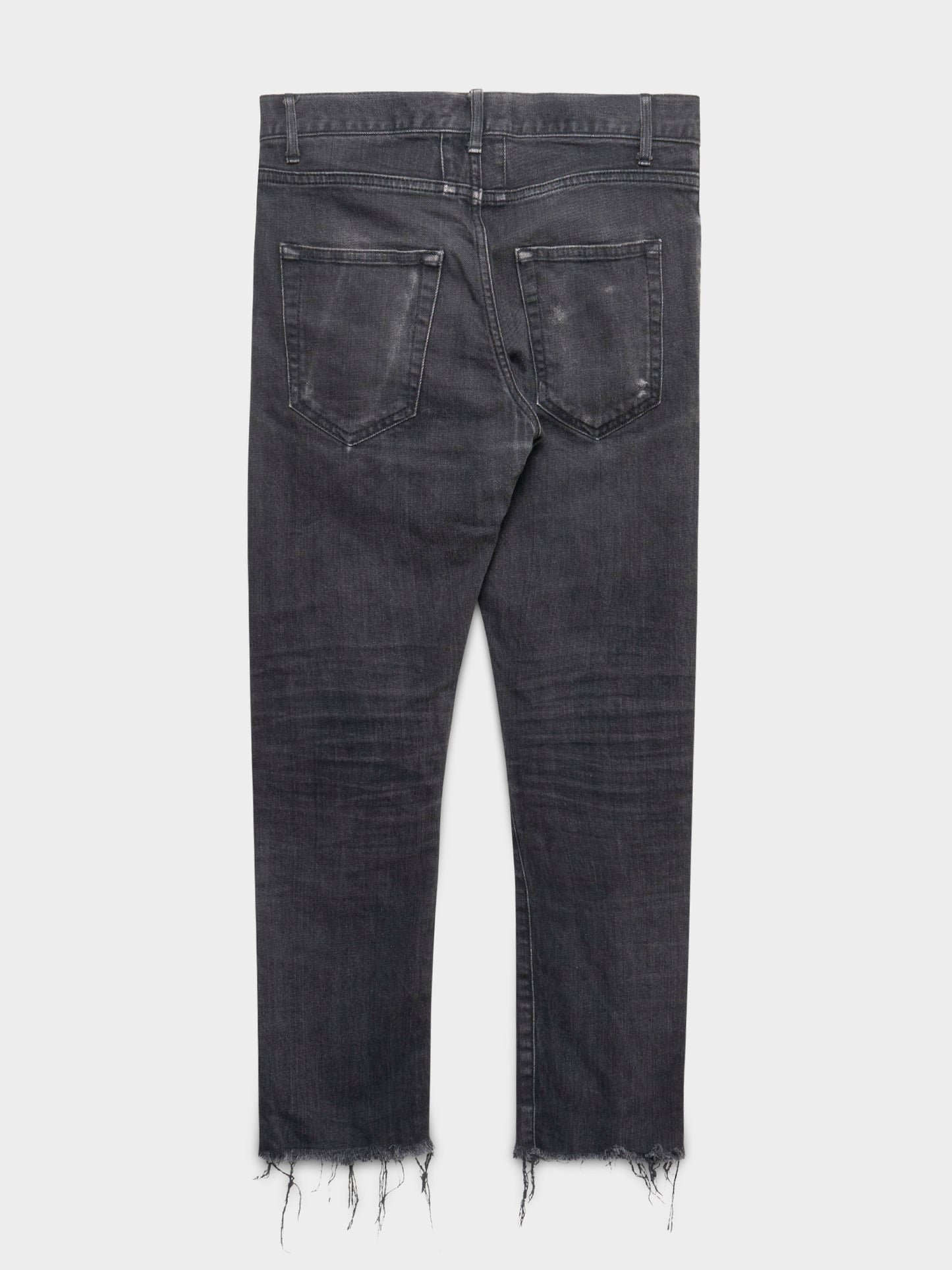 D02 Distressed Jeans