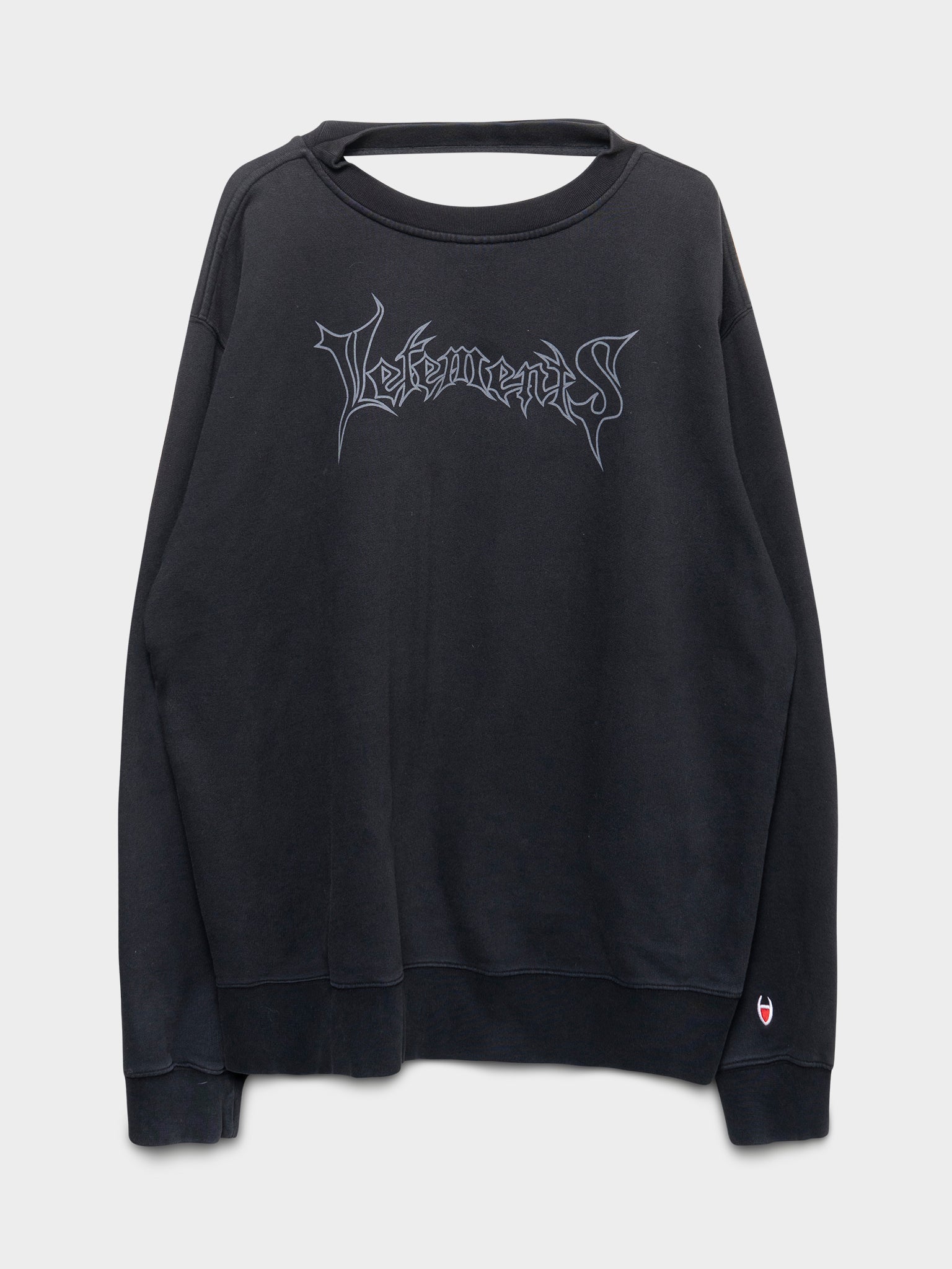 VETEMENTS(ヴェトモン)16SS ×Championリバーシブルメタル Vetements: SS16 Champion Reversible Metal Crewneck | Groupie
