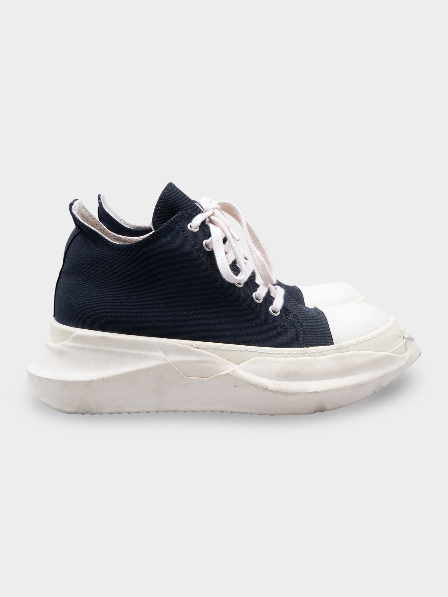 Abstract Ramones Low