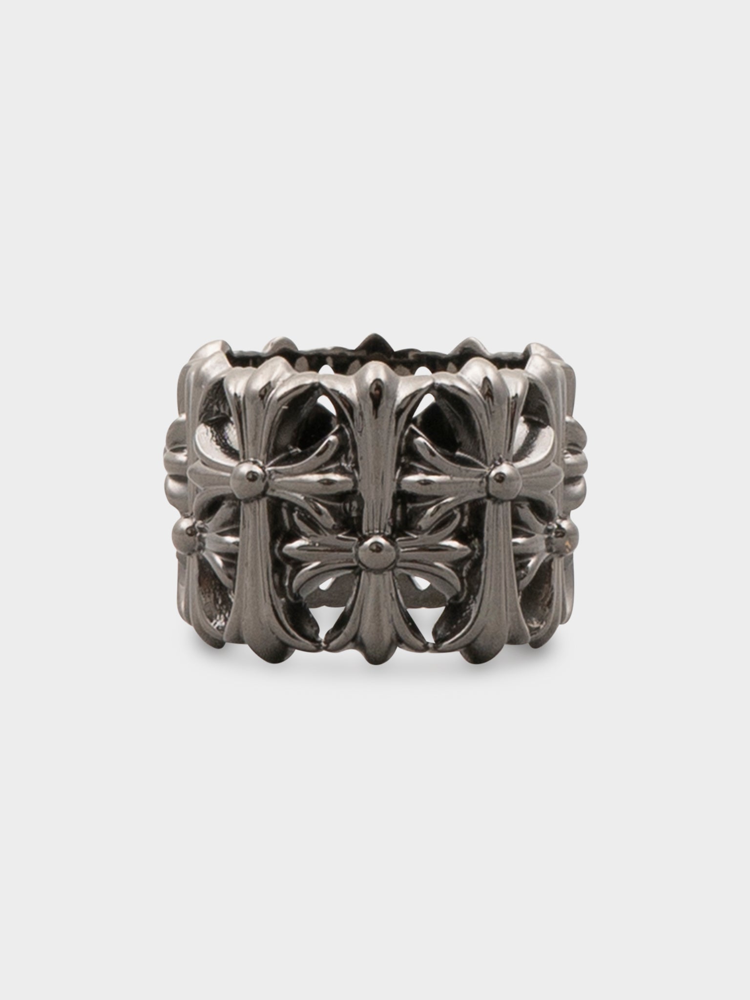 Chrome Hearts: Black Rhodium Cemetery Ring | Groupie