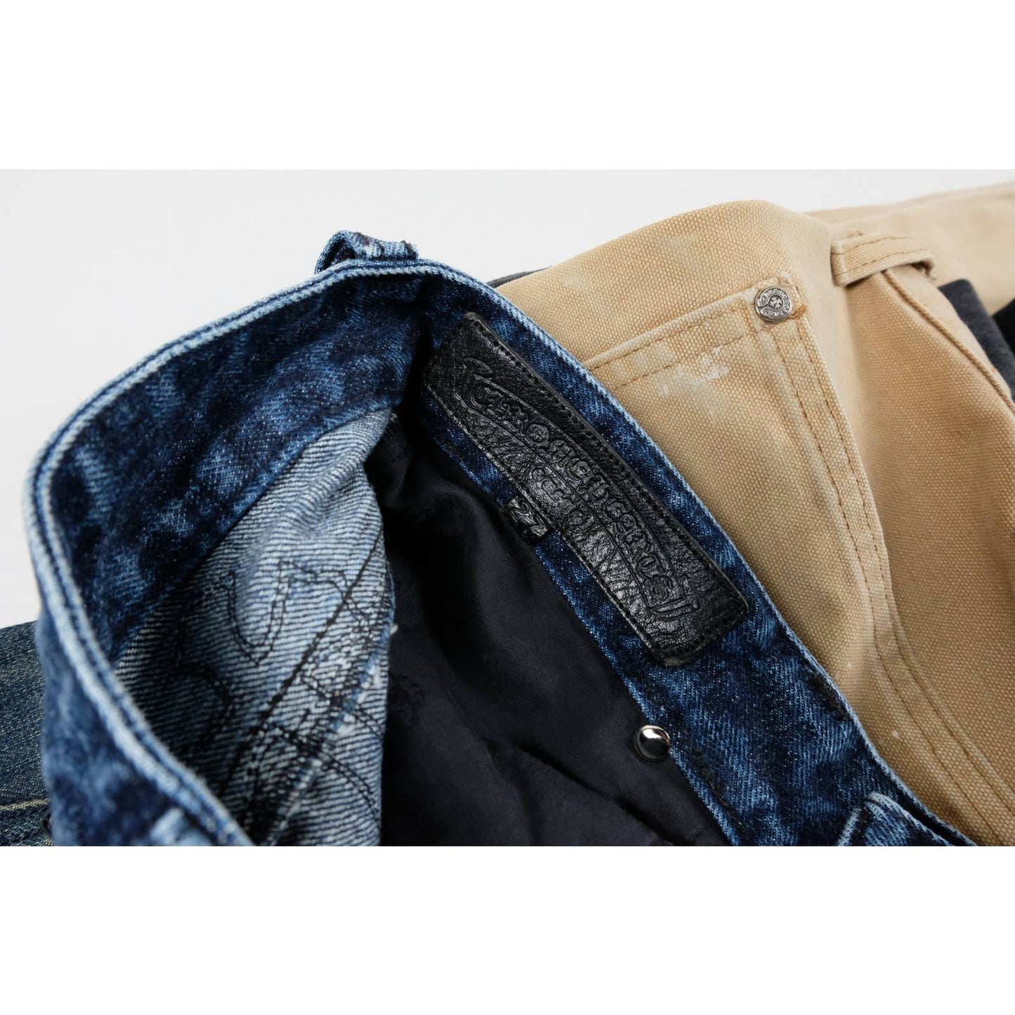 Levi's Patch Shorts - Groupie