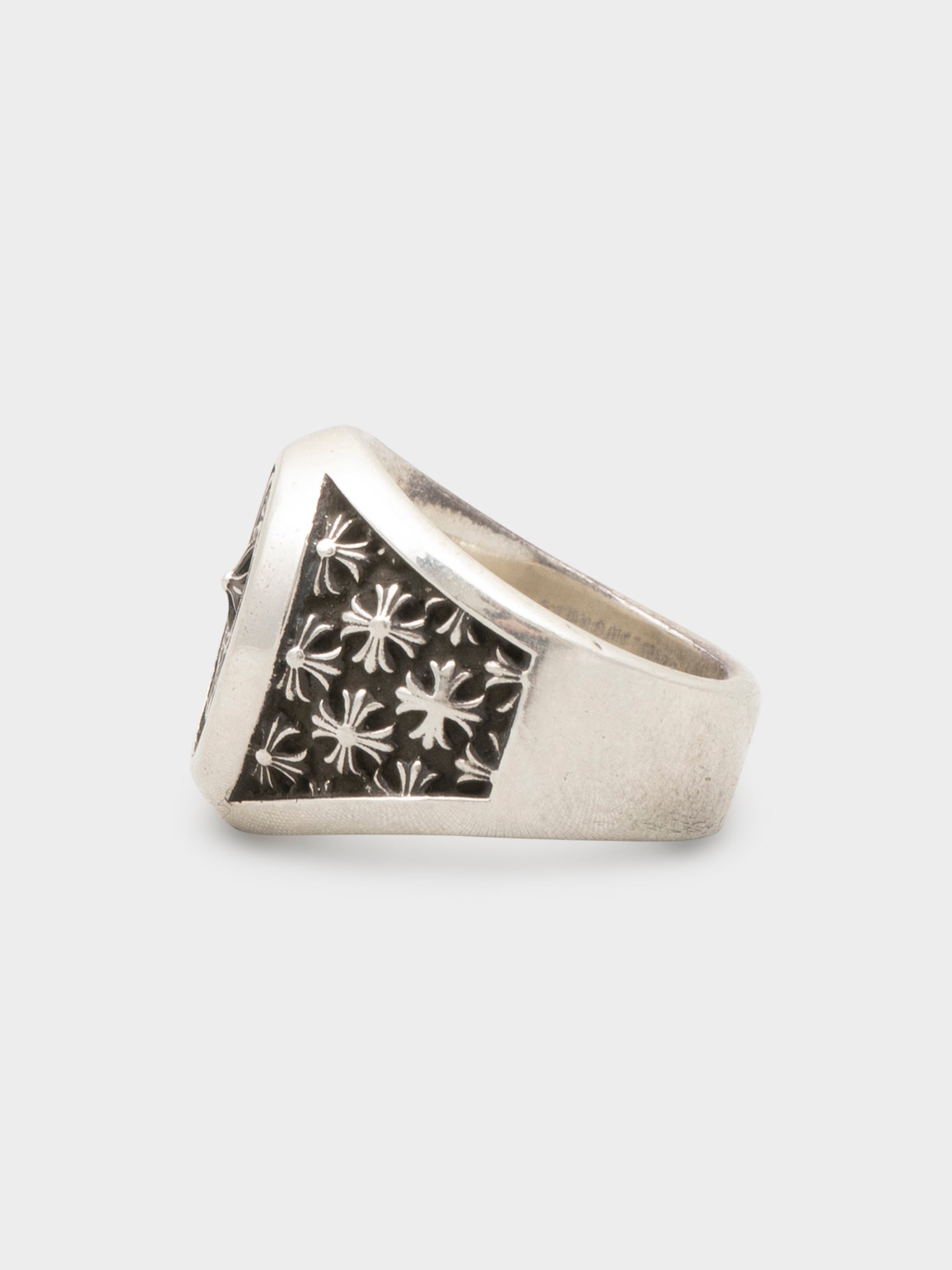 Chrome Hearts: Horseshoe Championship Ring | Groupie