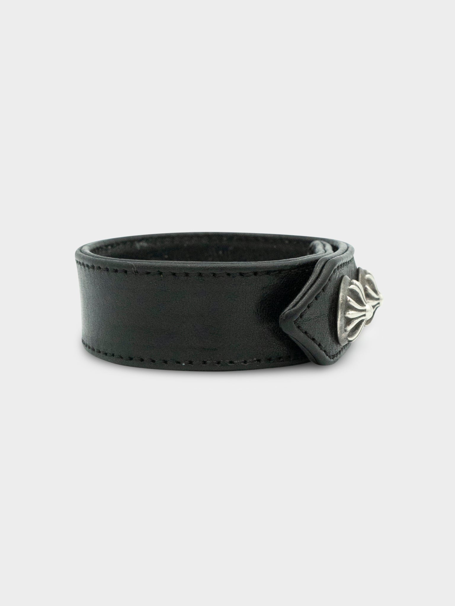 アクセサリー CHROME HEARTS black leather bracelet Chrome Hearts: Black Leather Studded Bracelet | Groupie