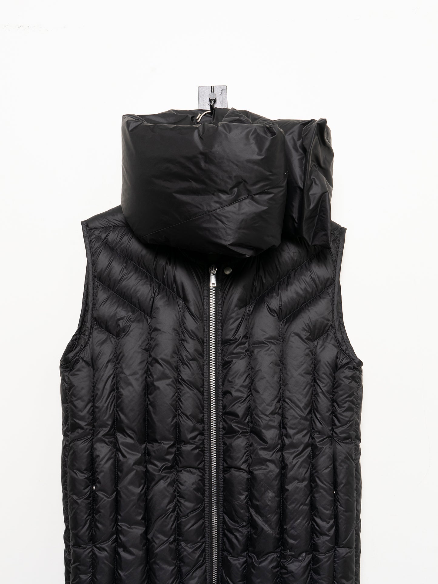 ‘Luxor’ Gimp Duvet Vest