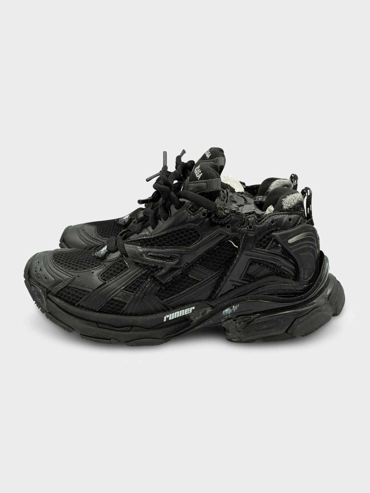 Runner Sneakers