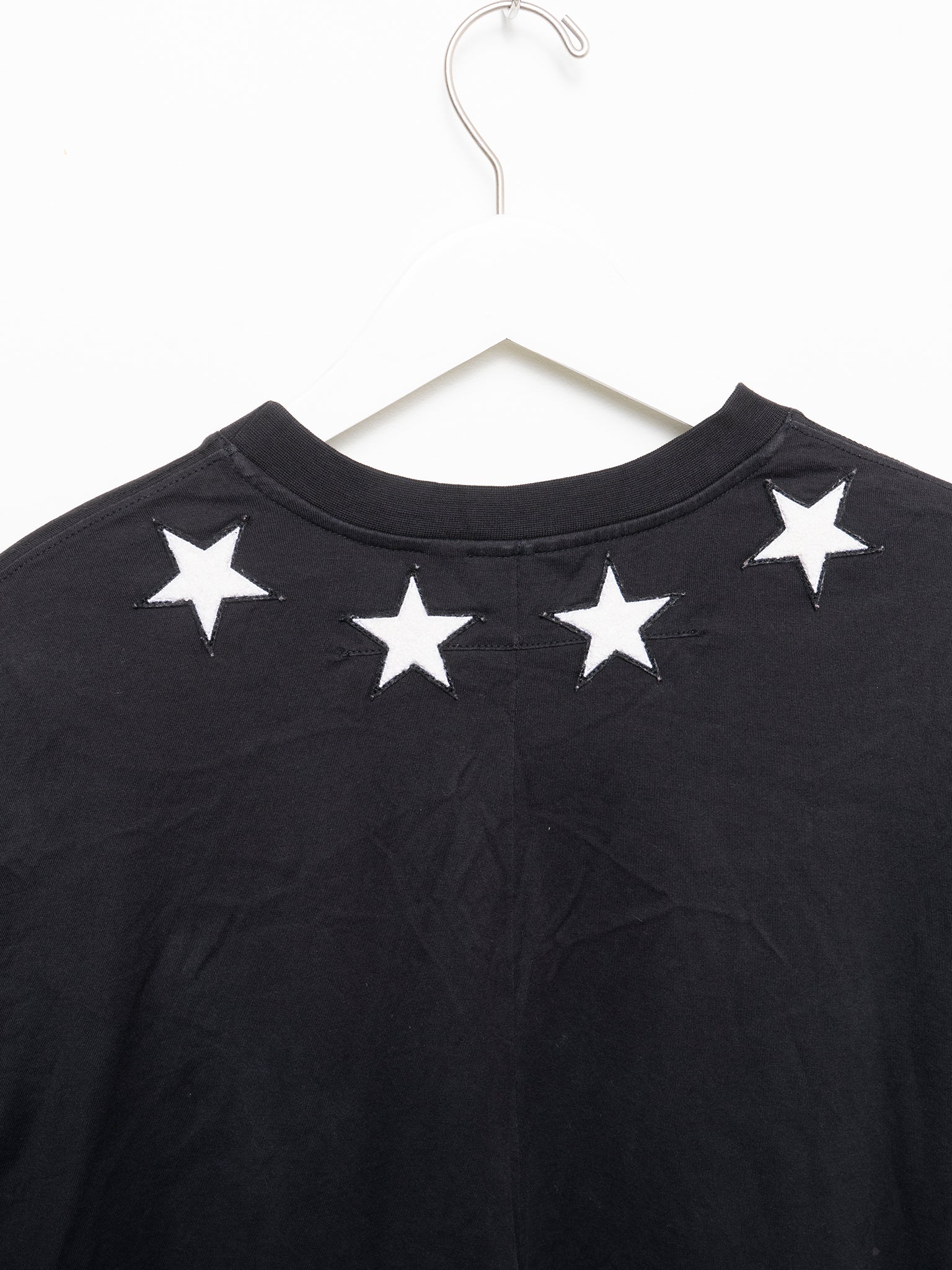 Givenchy: Star Patch T-Shirt | Groupie