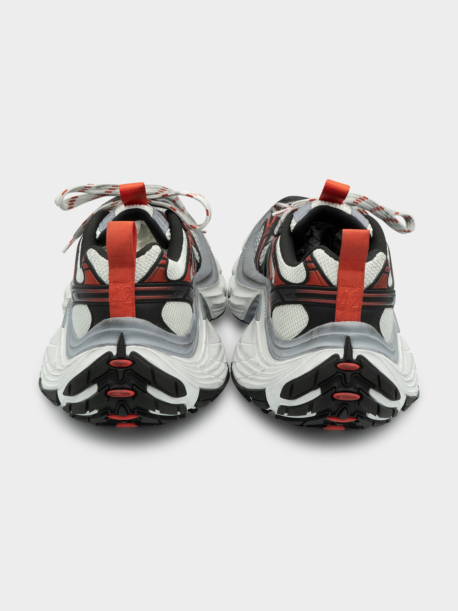 Balenciaga: 10XL Sneakers | Groupie