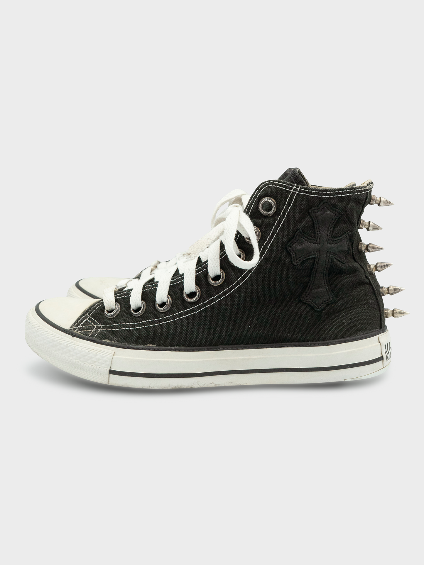 Spike Patched Converse