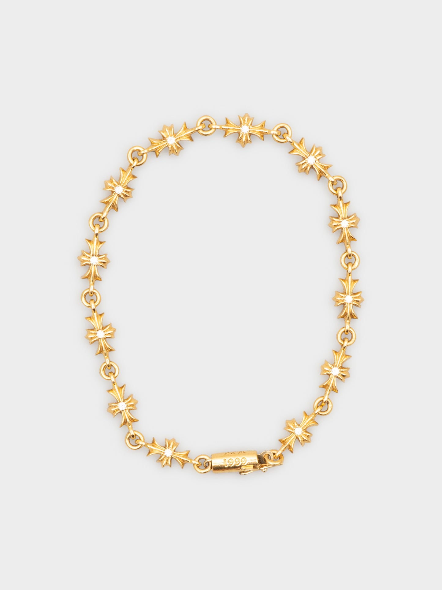 22k Diamond Tiny E Bracelet