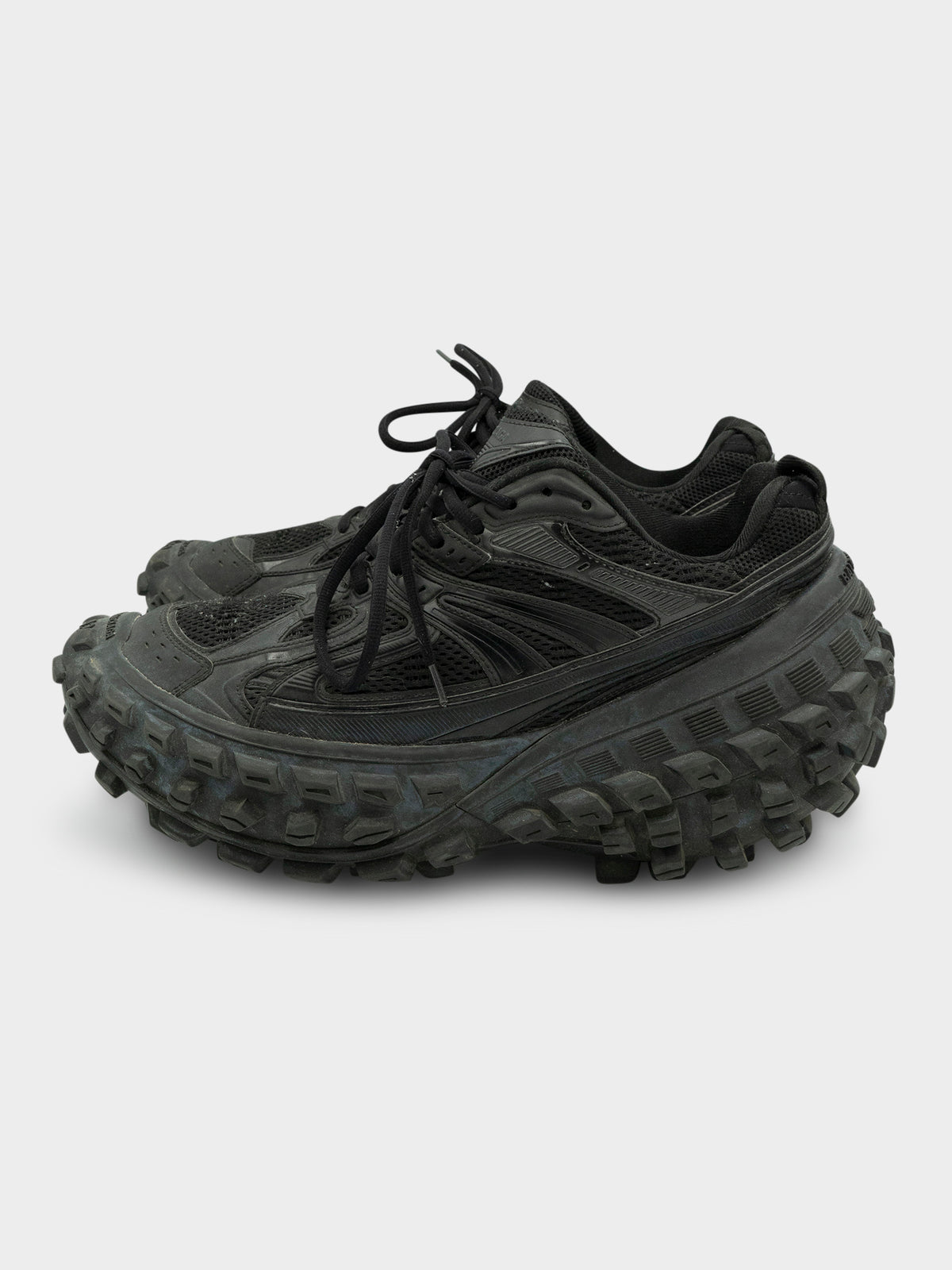 Bouncer Sneakers