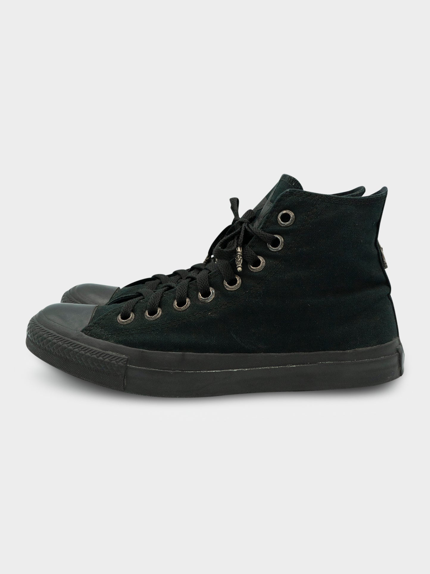 Triple Black Converse