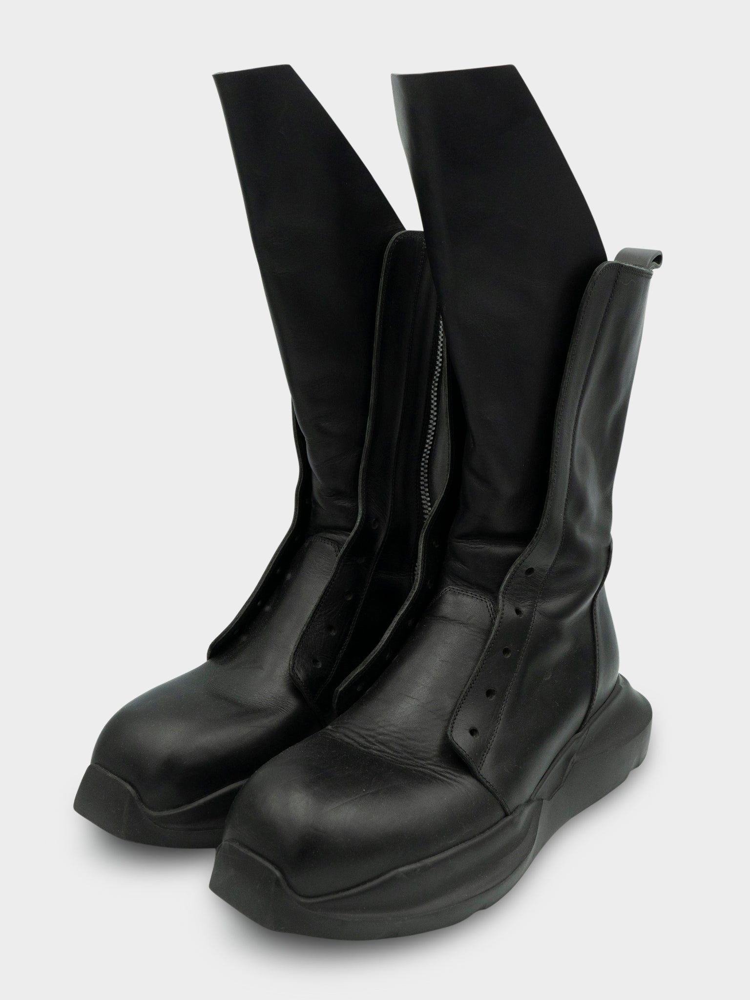 Rick Owens: FW22 'Strobe' Geth Army Boots | Groupie