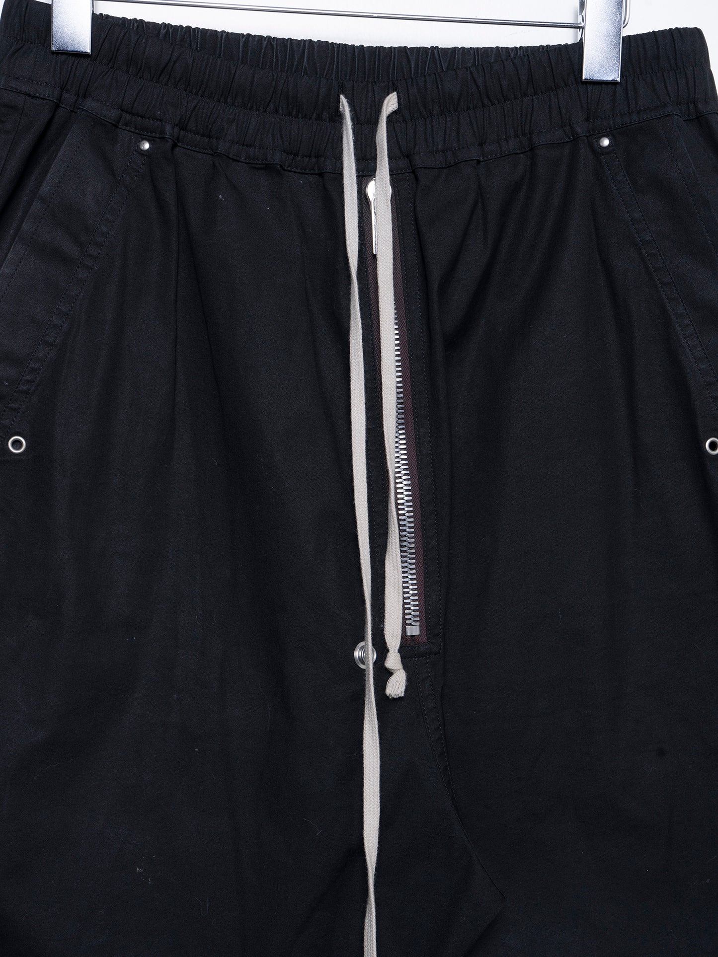 'Performa' Bela Pod Shorts