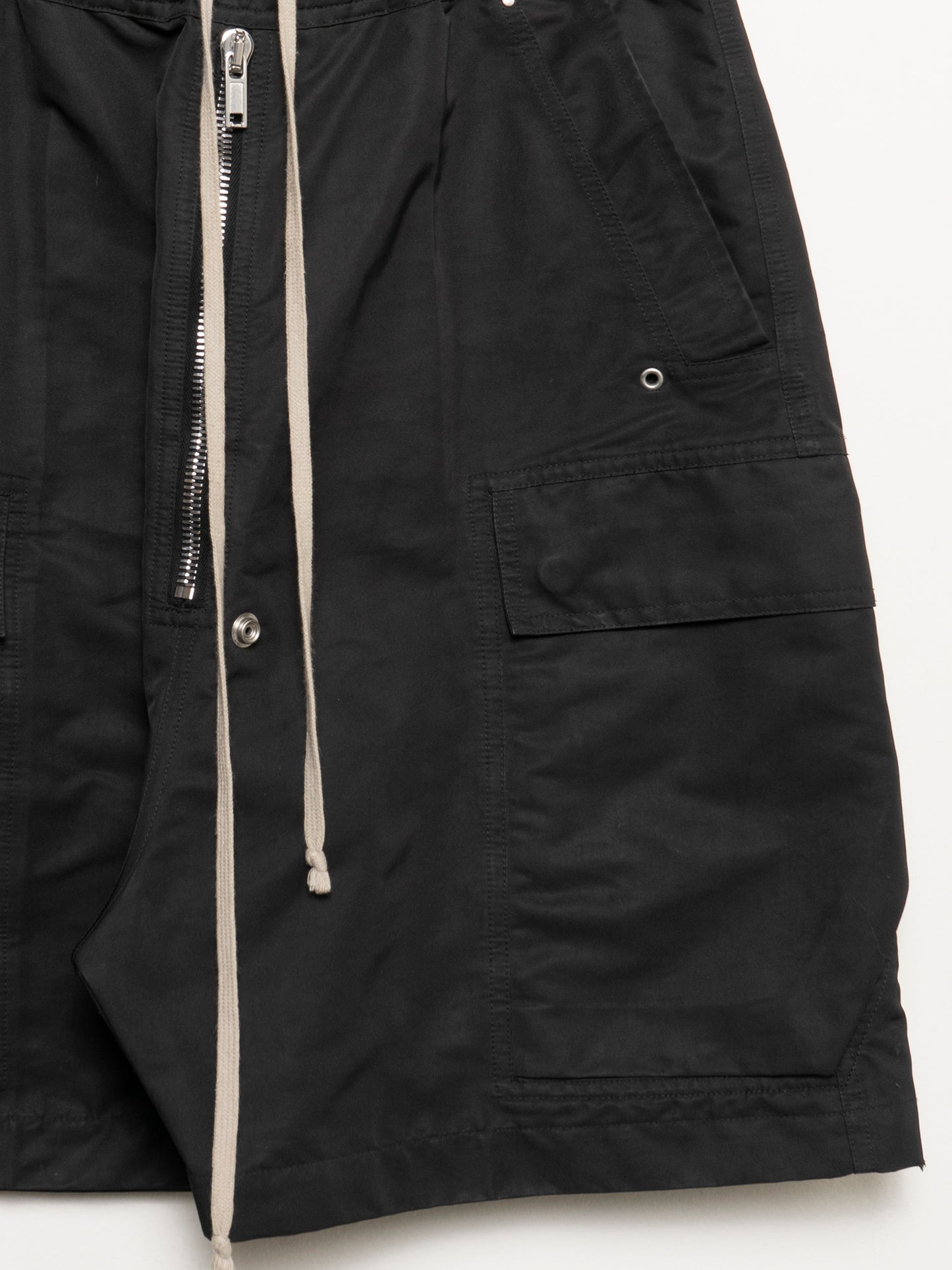 'Luxor' Cargo Bela Shorts
