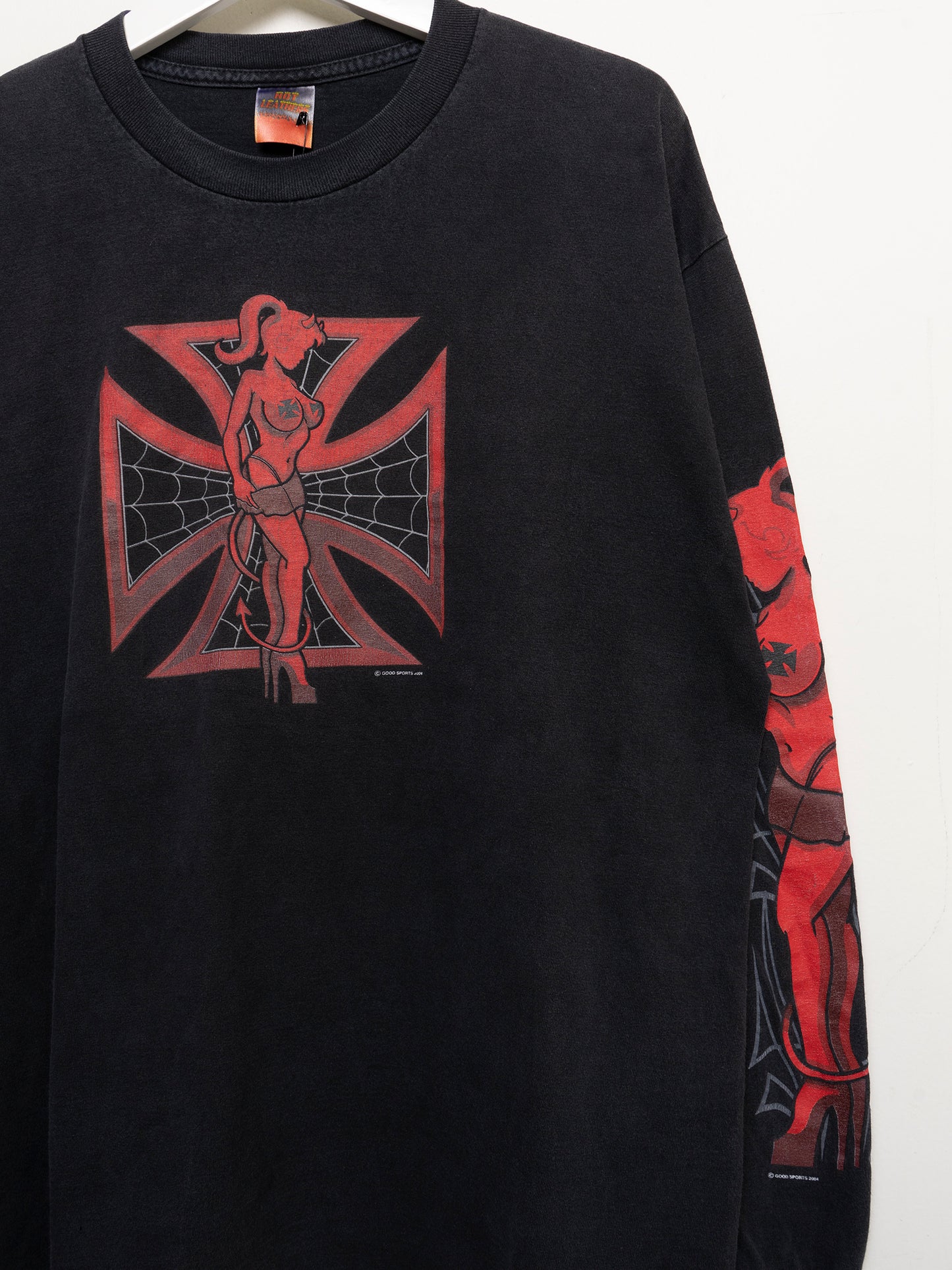 Cross + Girl Longsleeve