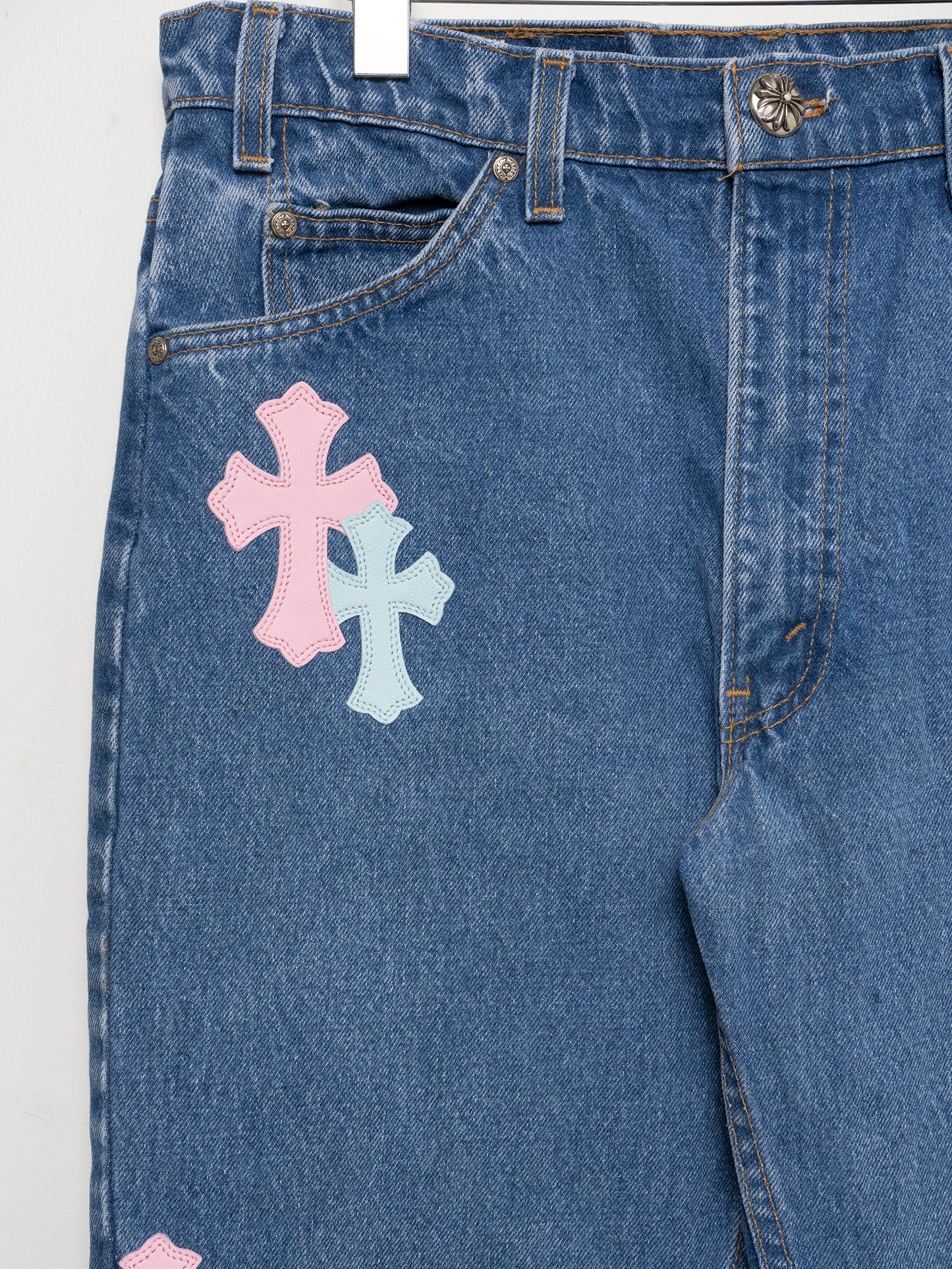 Art Basel (Bubblegum)  Levis - Blue/Pink