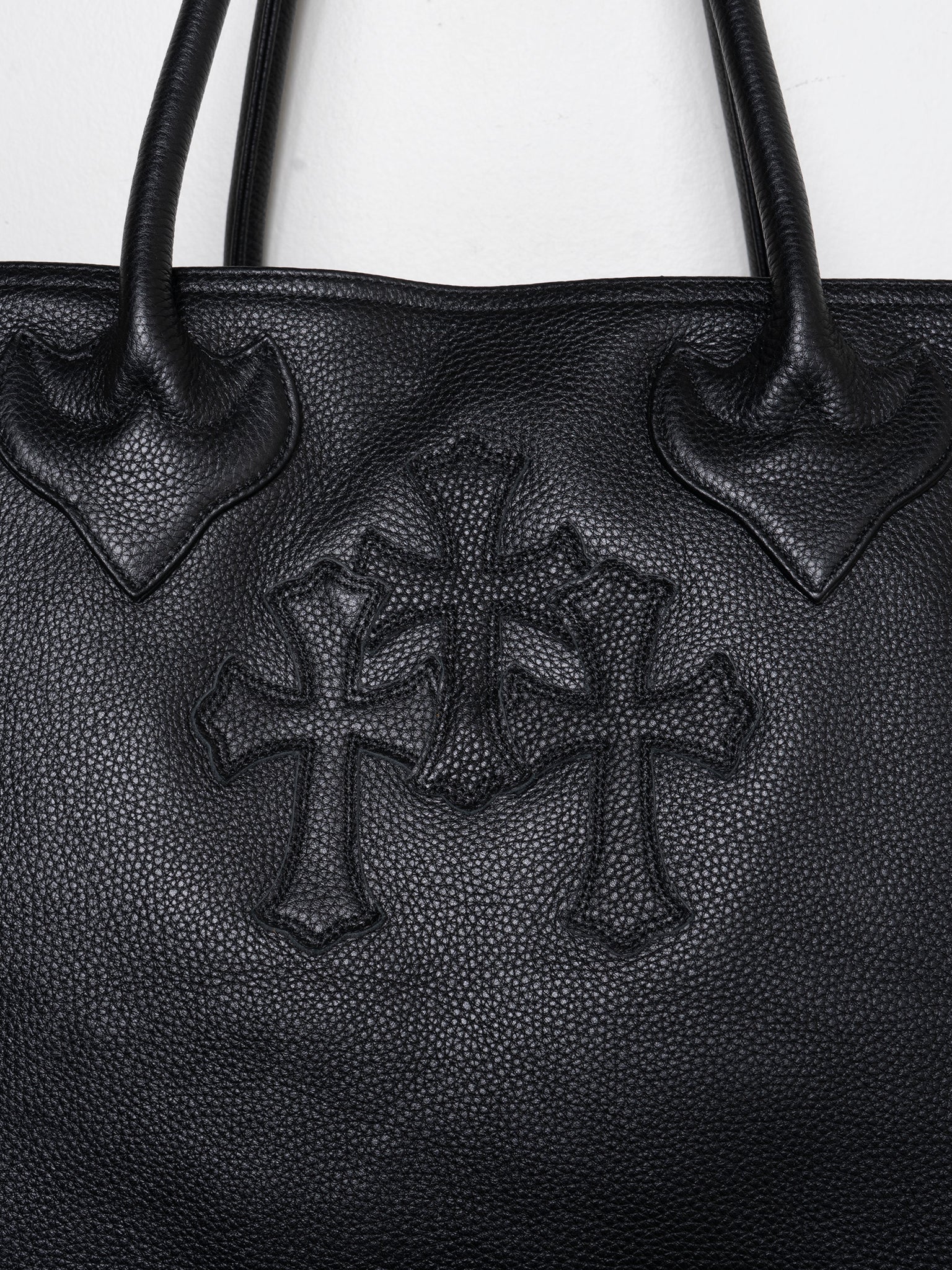 CHROME HEARTS ブラックガーメントバッグ Buy Chrome Hearts Jumbo Leather Cemetery Tote Bag Online at Groupie