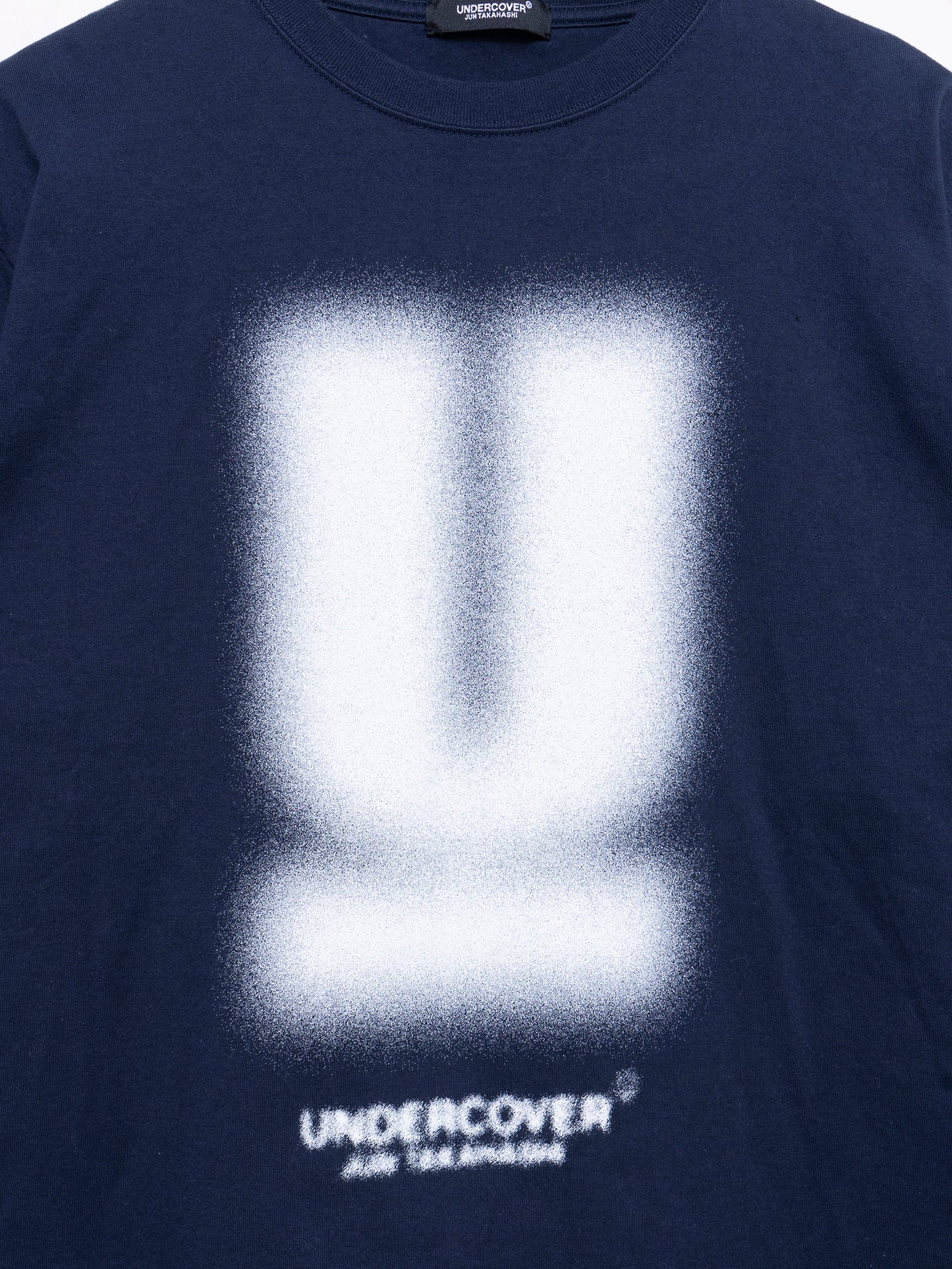 U T-shirt