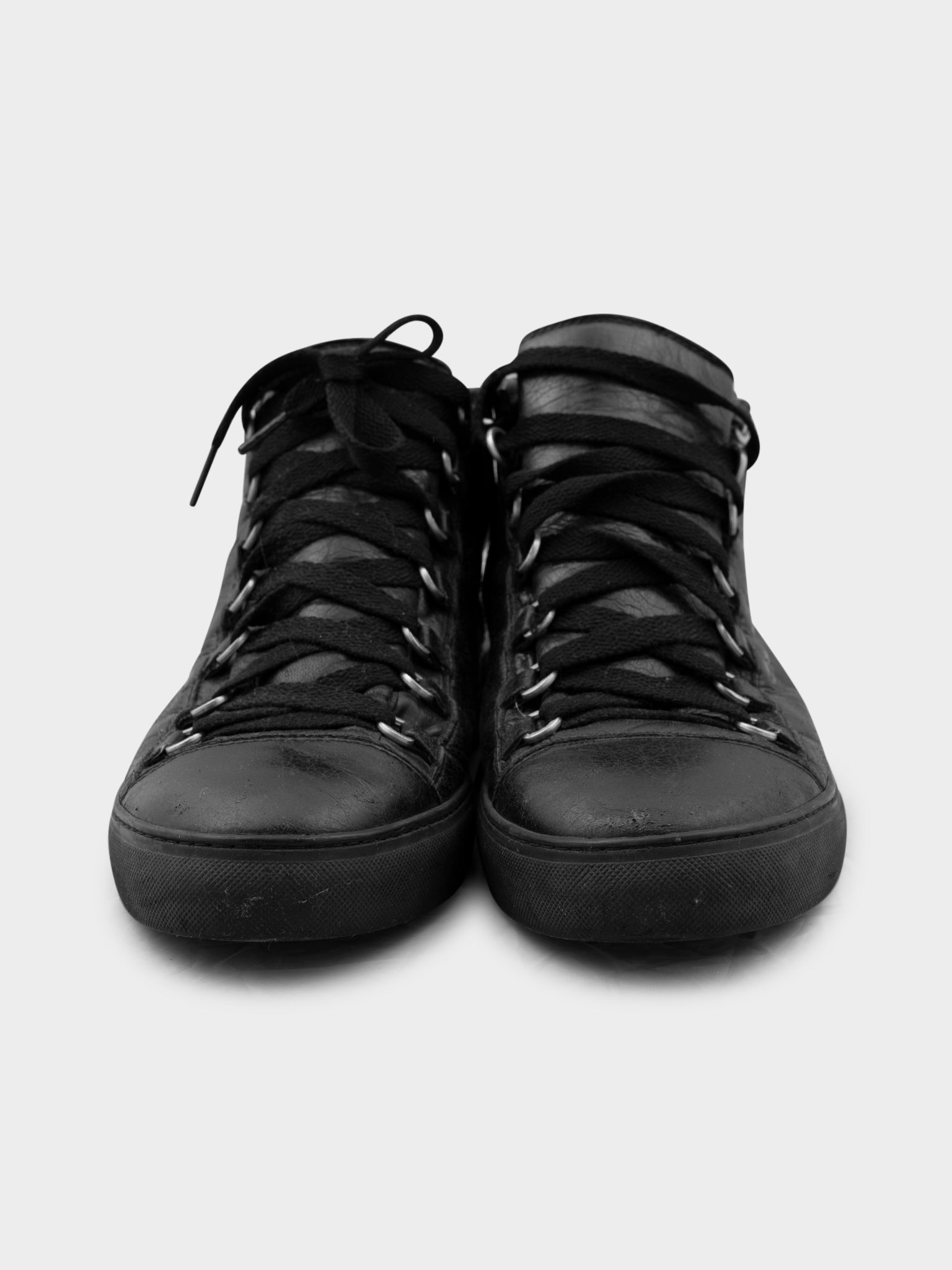 Balenciaga: Arena Sneakers | Groupie