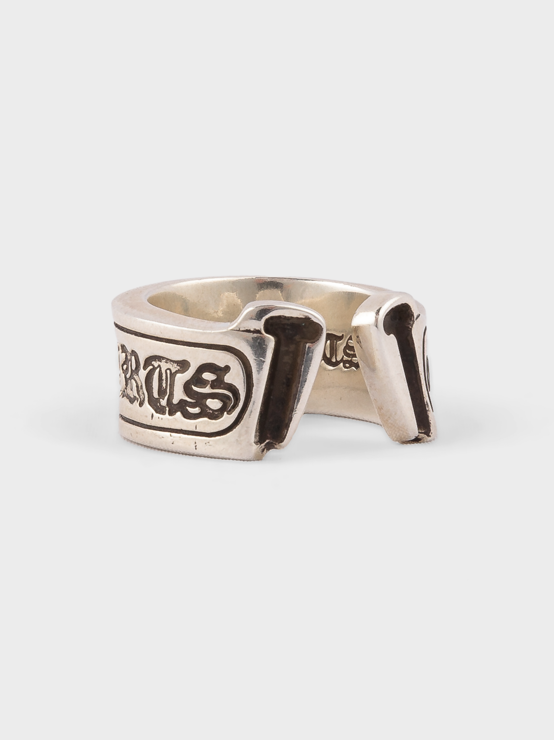 Large Scroll Label Ring - Groupie