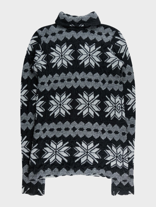 'Closer' Oversized Snowflake Sweater - Groupie